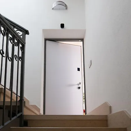 Apartment Style E Comfort - *